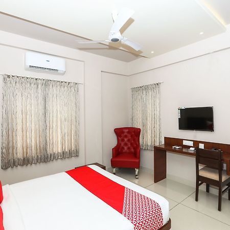 Oyo 15220 Jn Stay Mysore Esterno foto